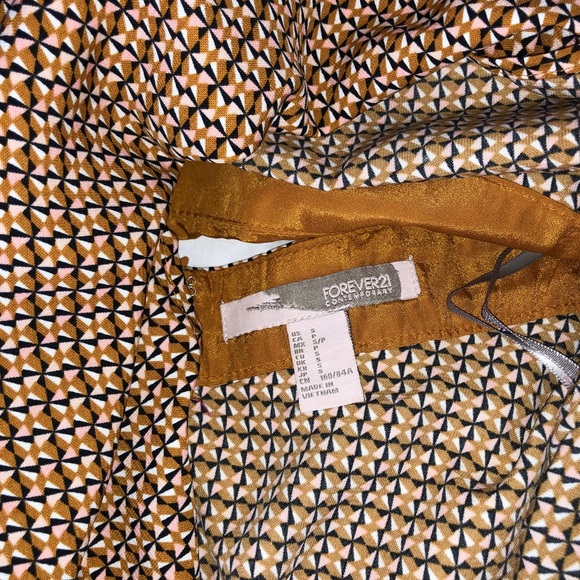 Geometric Skater Dress - Picture 6 of 7